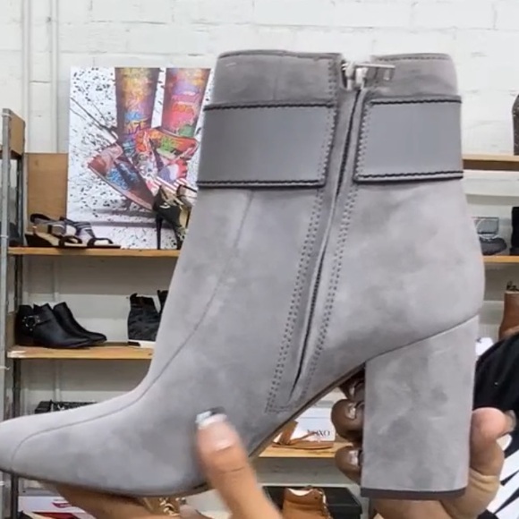 NIB Coach Dara Bootie size 10B - Picture 8 of 8